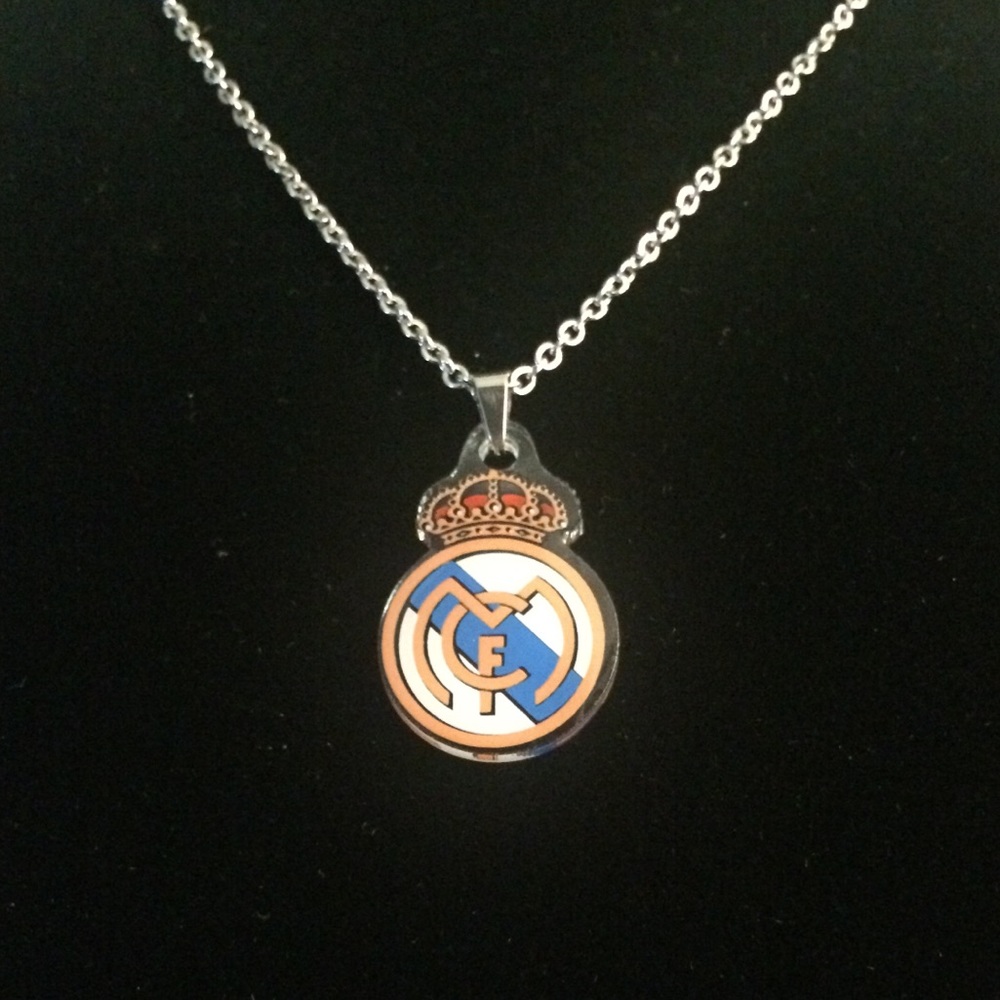 ⚽️Soccer pendant /stainless steel chain